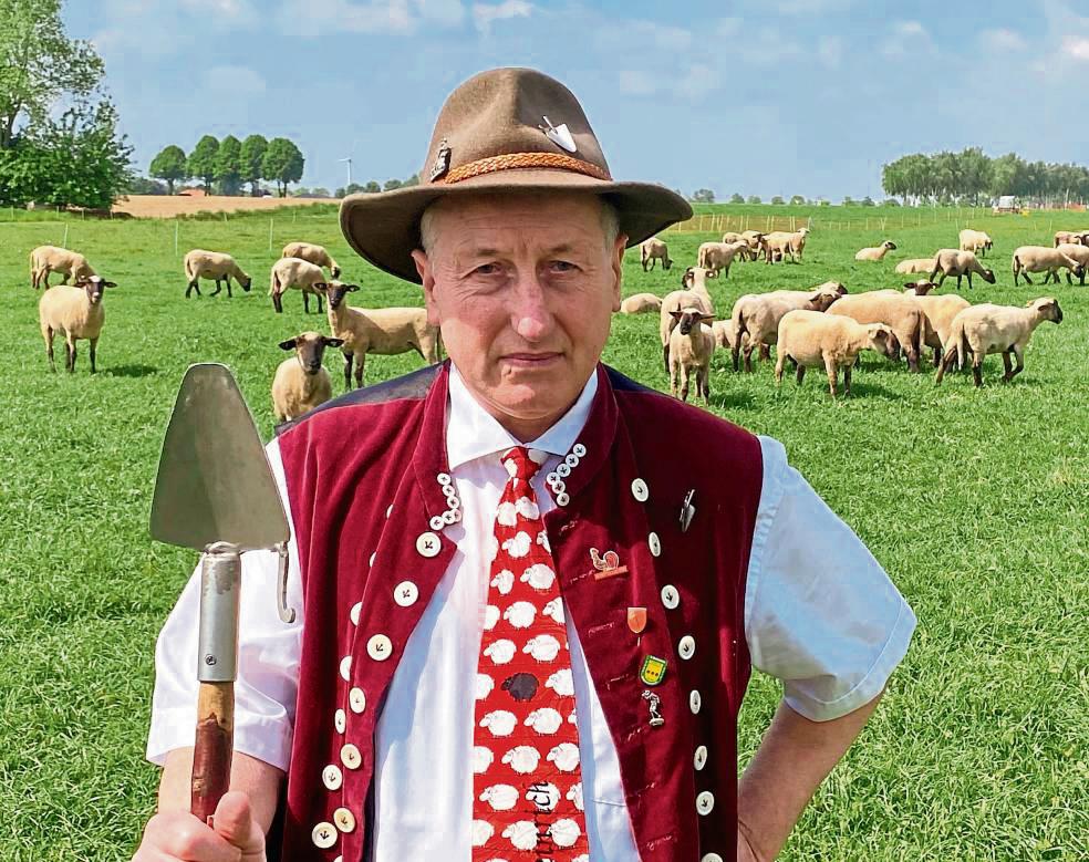 Schäfer im „DiLämmer“: Heinrich weiß nicht, wie er die Tiere schützen kann. Foto: Vielberg