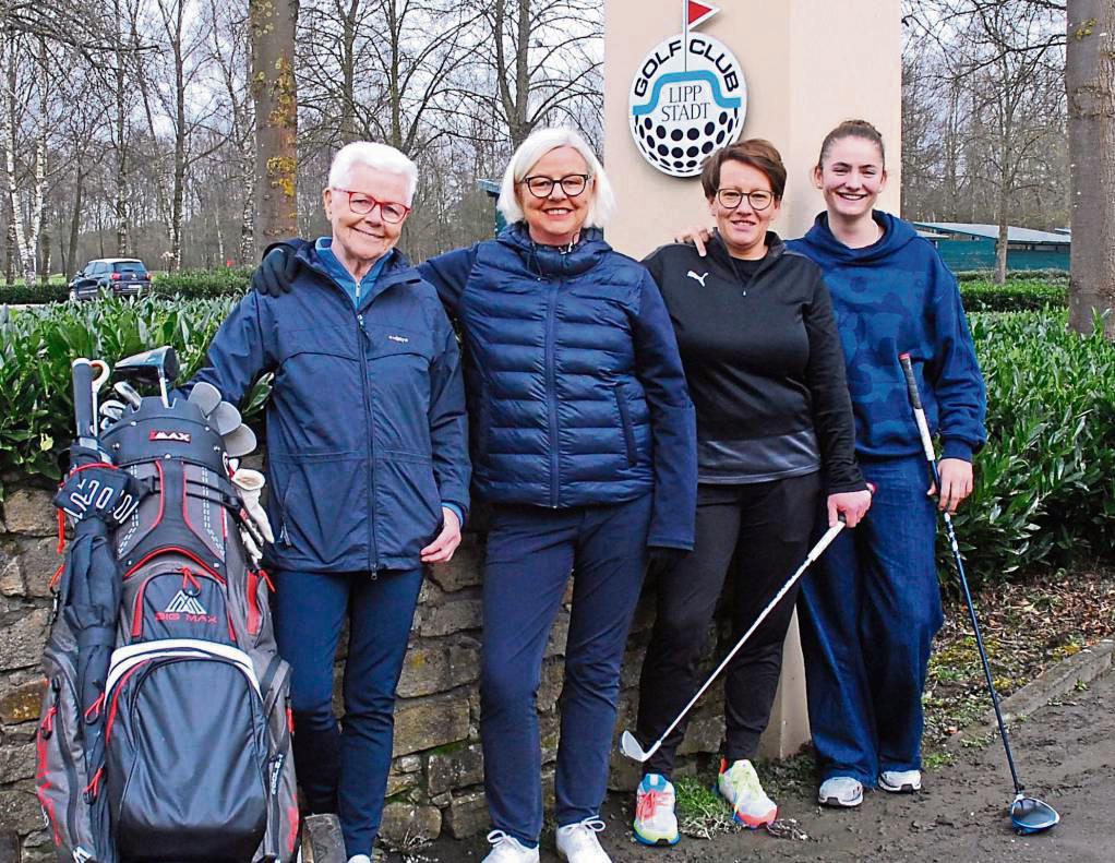 Der Golfsport ist ihre große Leidenschaft, und sie suchen noch Verstärkung: Greta Jasper, Eileen Glass, Sabine Hessenkemper und Petra Schatka (v.r.) vom Golfclub Lippstadt.