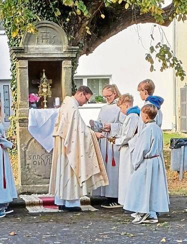 Die Berger widmeten dem Schutzpatron ihrer Kirche eine Prozession.