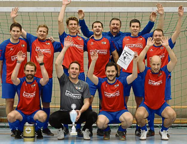 Als Gasttruppe verteilte die SG Anröchte/Mellrich keine Geschenke und wurde neuer Warsteiner AH-Stadtmeister.