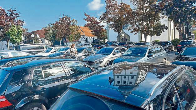 Maximal drei Stunden Parkdauer sind auf städtischen Parkplätzen zulässig. Was heute 2,70 Euro kostet, würde, wenn die Pläne der Grünen Realität werden, künftig mit 5,40 Euro zu Buche schlagen.