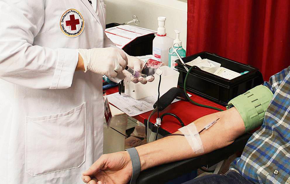 Bislang fanden zwölf Termine jährlich in den Erwitter Grundschulen statt. Das Rote Kreuz muss sich nun alternative Räume suchen. Archivfoto: Stephanie Assmann