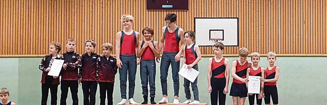 Über ihren dritten Rang freuten sich die Nachwuchsturner des TV Lipperode (r.).