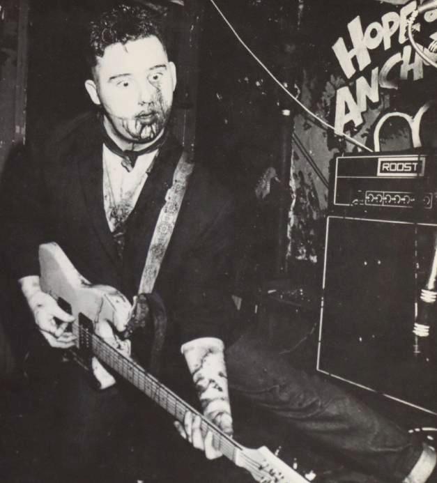 The Meteors (l.) und The Krewman standen beim Psycho-Festival 1990 auf der Bühne. Fotos: Patriot-Archiv