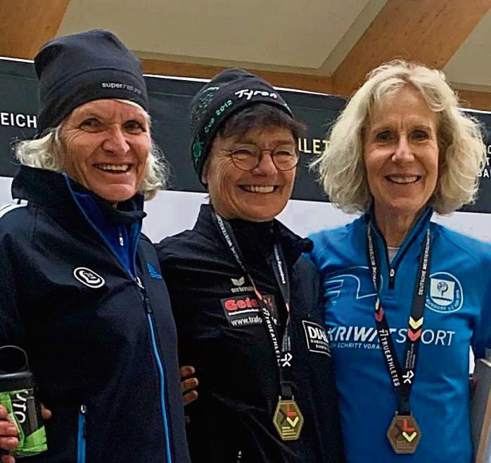 Angelika Albrecht vom LTV Lippstadt (l.) wurde in Riesenbeck Deutsche Vizemeisterin im Crosslauf.