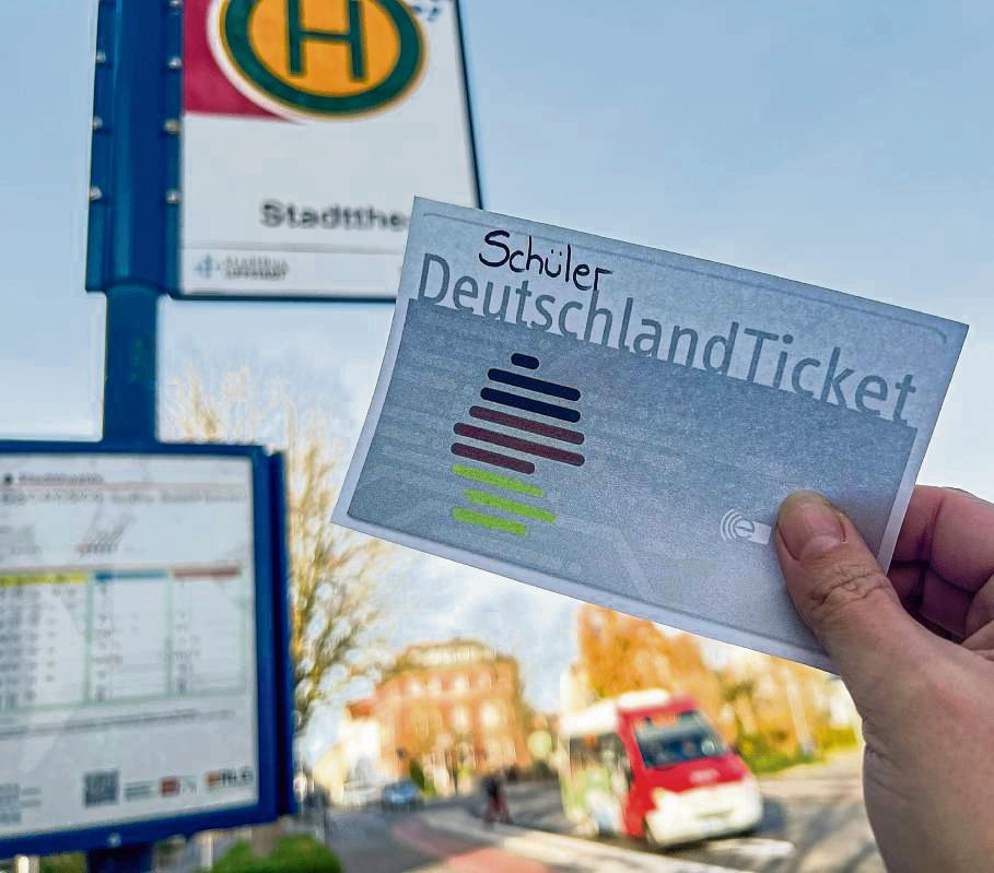 In Zukunft profitieren noch mehr Schüler vom Deutschland-Ticket – auch die, die an sich keinen Anspruch auf eine Schulbus-Fahrkarte haben. Foto: N. Wissing