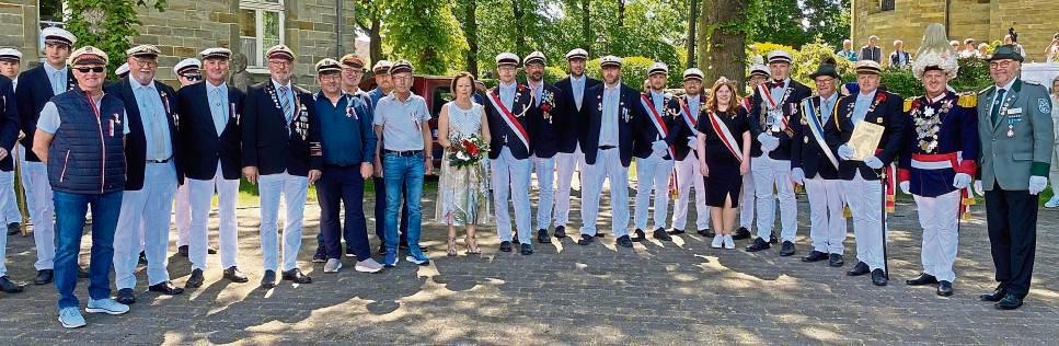 Zahlreiche langjährige Mitglieder und Jubelmajestäten des JSV Anröchte wurden geehrt. Den SSB-Orden für besondere Verdienste gab es für René Schauerte.