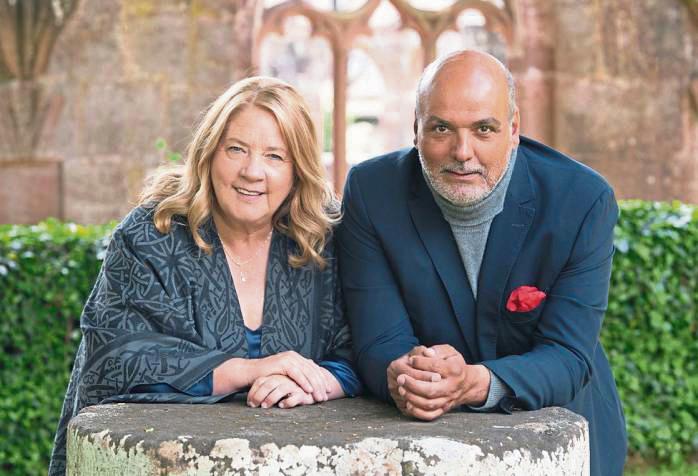 Kathy Kelly und Jay Alexander kommen nach Lippstadt.