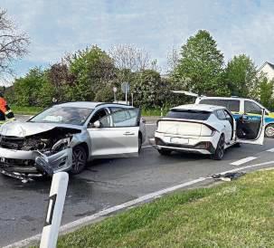 Zwei Pkw waren am Unfall am Montagmorgen beteiligt. Foto: Feuerwehr Geseke