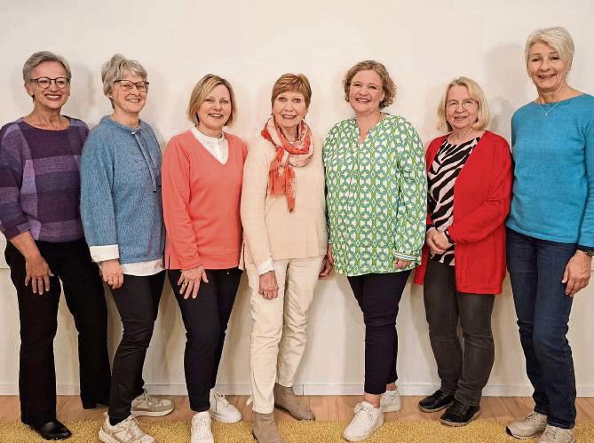 Der Vorstand des Hospizkreises Lippstadt (v.l.): Dorothee Gerling (Zweite Vorsitzende), Hildegard Borgelt (Schatzmeisterin), Marlies Stotz (Beisitzerin), Mechthild Fillinger (Vorsitzende), Alina Brockmann-Laux, Annette Chrzanowski (beide Beisitzerin) sowie Heike Hunold (Protokollführerin).