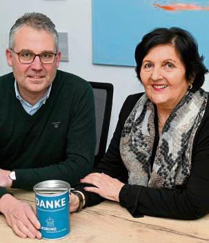 Thomas Gerwin überreichte Eva Irrgang die Spende.