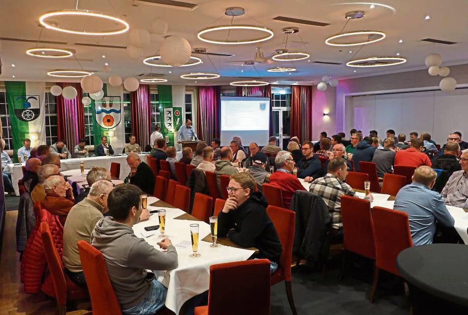 Volles Haus bei der Generalversammlung: Die Mitglieder der Kirchspiel-Schützenbruderschaft Hörste diskutierten auch über die Zukunft des Zeltbaus.