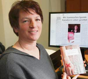 Andrea Sprenger liest aus ihrem Buch über ihre Knochenmarkspende.