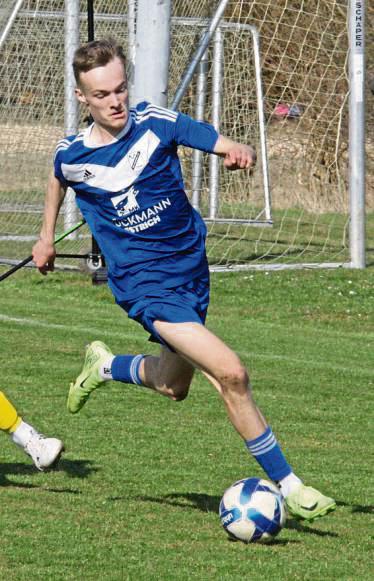 Die Kicker des SuS Westenholz stehen nach einem 2:0 über Delbrück im Halbfinale des Kreispokals. Foto: Schlink