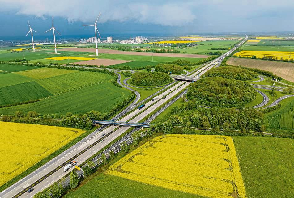 Autobahn als Standortfaktor: Die Anschlussstelle Erwitte/Anröchte gilt auch als Motor für die heimische Wirtschaft. Archivfoto: Eickhoff