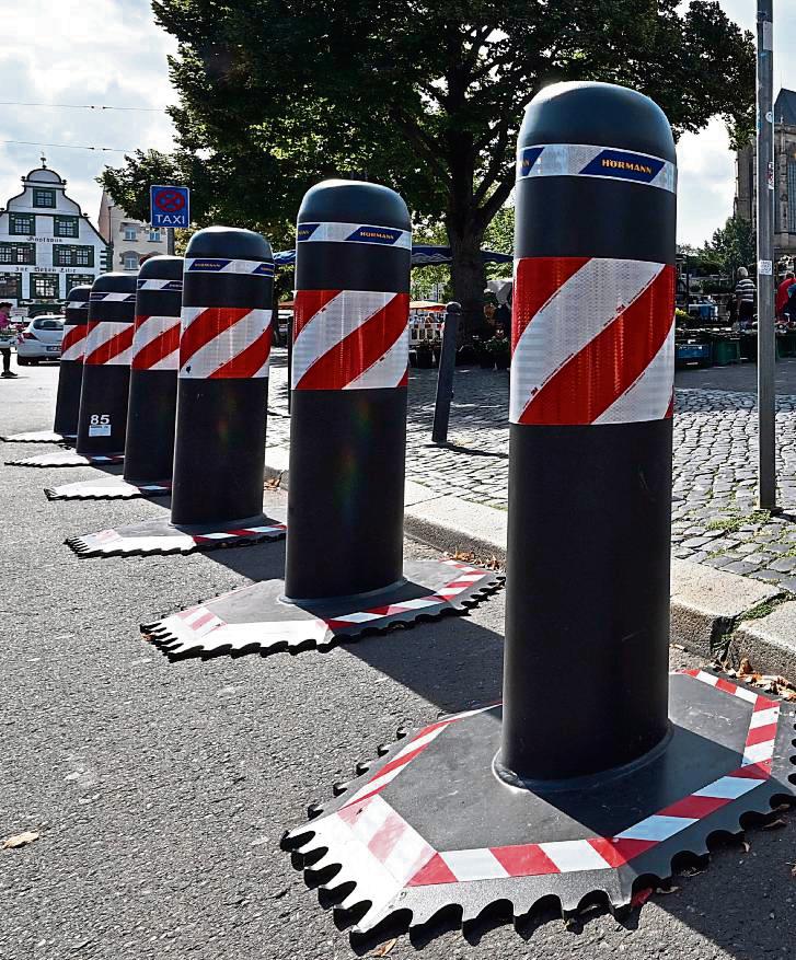 Mobile Fahrzeugsperren gehören auch zu dem Equipment, das die vier Kommunen Anröchte, Bad Sassendorf, Ense und Rüthen gemeinsam Beschaffen möchten, um Veranstaltungen künftig sicher gestalten zu können. Foto: dpa