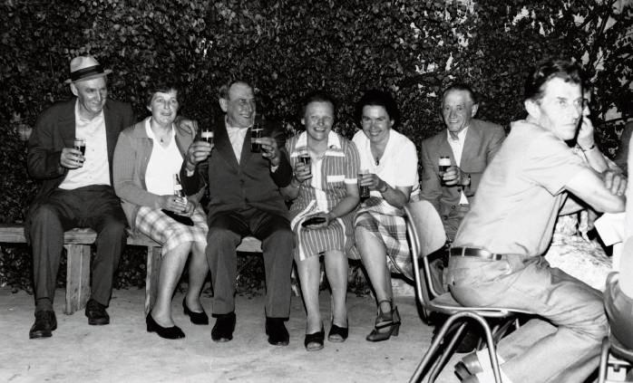Ein Blick ins Archiv: Stimmung gab es beim Mutter-Anna-Fest schon im Jahre 1979, hier während des Scheunenballs auf dem Hofe Lüchtefeld. Foto: Priesnitz