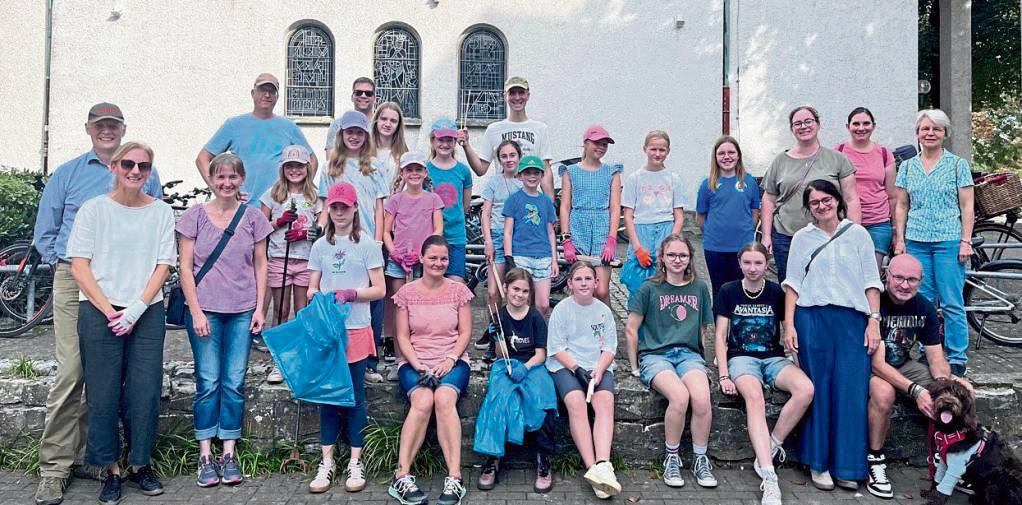 Zum World-Clean-Up-Day hat die Messdienergemeinschaft von St. Nicolai im Lippstädter Norden Müll gesammelt. Die Bilanz: „Leider ertragreich“, erklären sie.