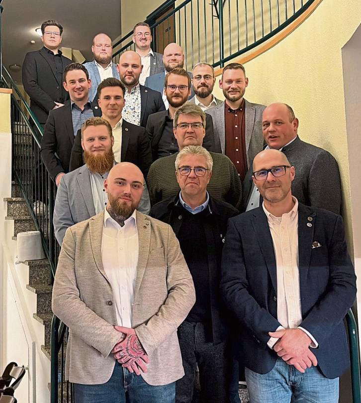Der neu gewählte Vorstand der Osthofe rund um den Hauptmann Frederik Wernze (vorne rechts).