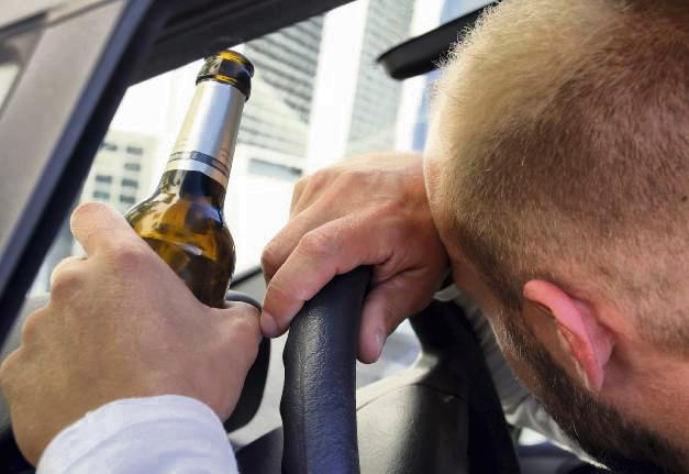 Bei Alkohol am Steuer hört der Spaß für die Polizei auf – auch an Karneval.