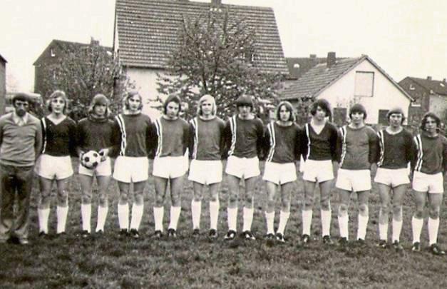 Von 1947 bis 1974 wurde in Esbeck auf dem heutigen Schützenplatz gekickt.