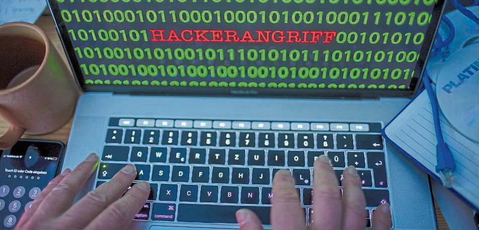 Bei den Verwaltungen in Südwestfalen ist weitestgehend Normalität eingekehrt. Welche Kosten der Cyberangriff hinterlässt, ist dagegen noch unklar. Foto: Jens Büttner/dpa