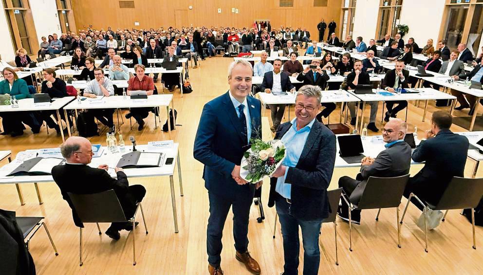 Der Lippstädter Rat besteht aus 62 Mitgliedern. Gremium-Leiter ist Bürgermeister Alexander Tschense, der im November von Klaus Fürstenberg in das Amt eingeführt wurde. Foto: Vielberg