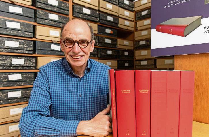 Kennt sich mit Platt aus: Dr. Robert Damme hält einen Vortrag über die Störmeder Mundart.