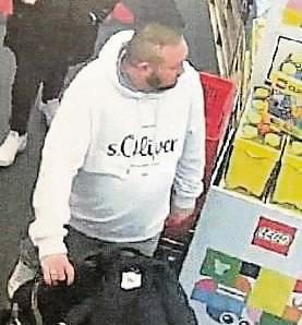 Die Polizei fragt: Wer kennt diesen Mann? Foto: Polizei