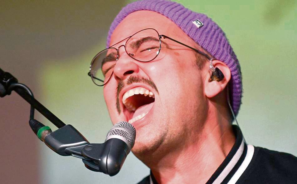 Einfach ein phänomenaler Sänger: Cosmo Klein hatte ein Heimspiel. Fotos: Tuschen