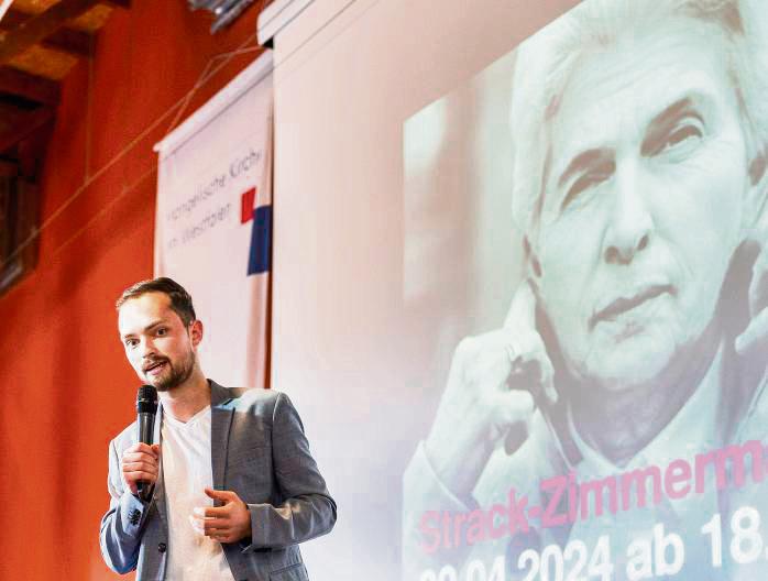 Fabian Griewel beim Wahlkampfauftritt von Marie-Agnes Strack-Zimmermann in Lippstadt. Der 27-Jährige wird den Bundestagssitz der Spitzenkandidatin der FDP für die Europawahl erben. Foto: Andre Grochowski