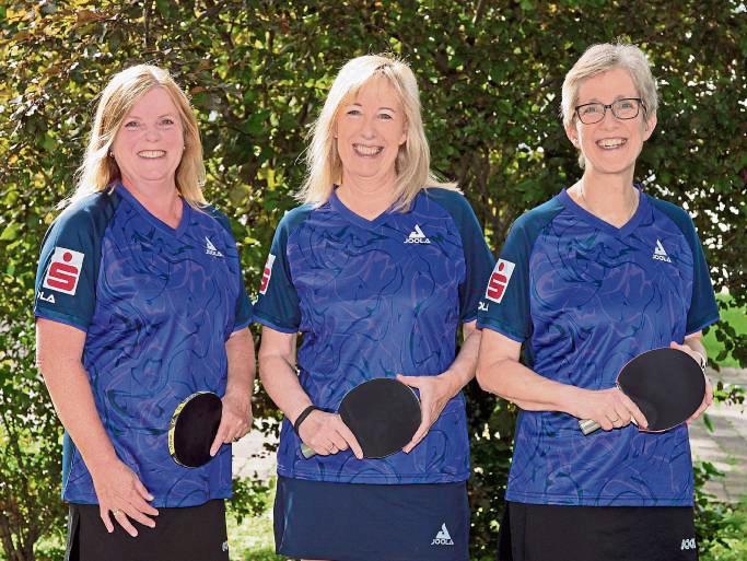 Nach ihrem Triumph in Holzwickede haben sich (v.l.) Marion Greune, Mechthild Vogel und Ingrid Levenig vom TTK Anröchte für die westdeutschen Tischtennis-Mannschaftsmeisterschaften qualifiziert.