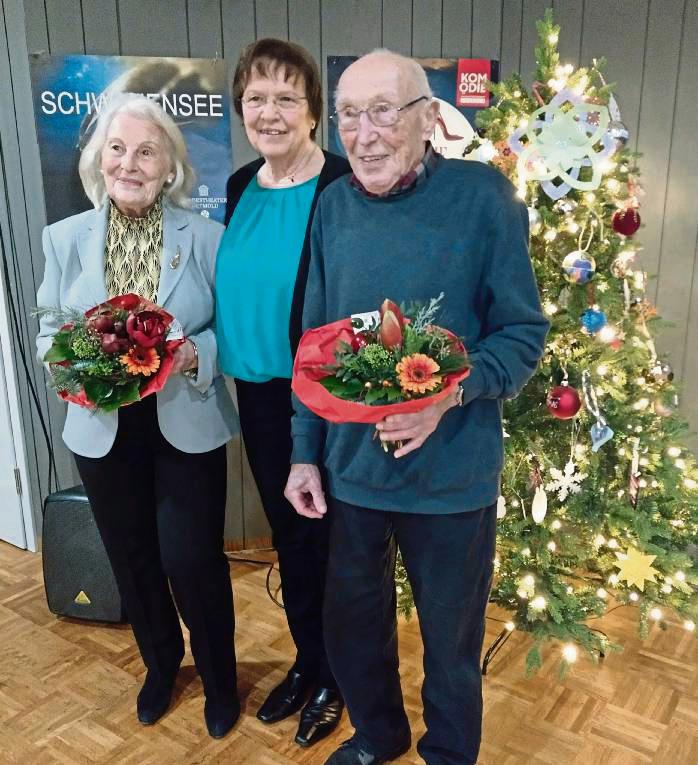 Zur Jahresabschlussfeier der LTV-Senioren begrüßte Renate Bauch (M.) als Leiterin des Seniorenausschusses mit Maria Heyn und Ewald Petrikowski auch die ältesten Teilnehmer des Treffens.