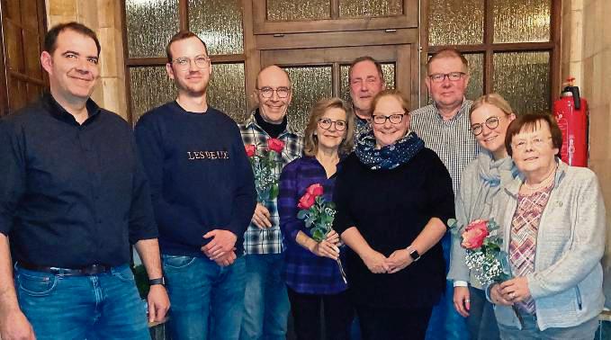 Der SGV-Vorstand und Geehrte (v.l.): Marco Lozano-Bonstein, Lars Wesseler, Albert Pottmeier (10 Jahre), Angelika Pottmeier (10 Jahre), Manfred Wesseler, Alexa Lozano-Bonstein, Ralf Engels, Lina Beugholt und Christa Marx.