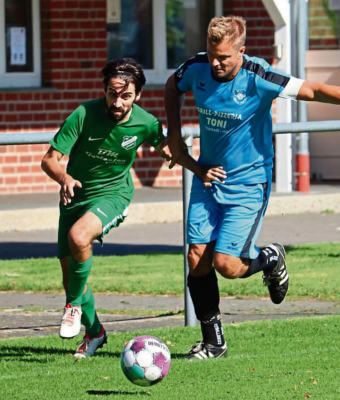 Sechster Sieg: Germania Stirpe (in Grün) fertigte die Hörster Reserve mit 10:0 ab. VfL-Coach Strake kündigte daraufhin eine intensive Trainingswoche an. Foto: Feichtinger