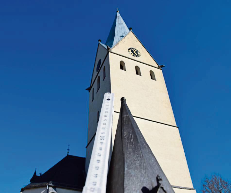 Zur Überprüfung ihrer Navigationskarten hat die Bundeswehr die Höhe des Turms der Stadtkirche vermessen. Natürlich mit richtigem Equipment. Symbolfoto: Kossack