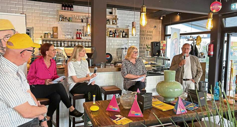 Stellten ihre Ziele vor (v.l.): Godehard Pöttker, Maria Pöttker, Franziska Eckert, Alexandra Juppe und Jürg Haseloff vom FDP-Stadtverband.