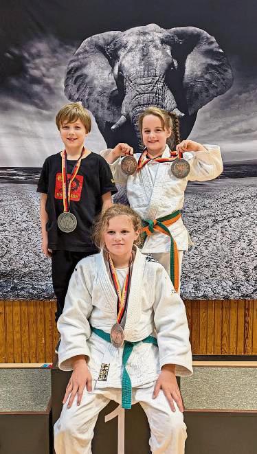 Beim Elefanten-Cup in Norderstedt bei Hamburg setzten sich die Nachwuchs-Judoka Noah Zientek, Hannah Zientek und Theresa Braunst von der BSG Benninghausen glänzend in Szene.