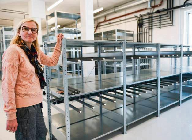 Vor der Einlagerung ins Museumsdepot müssen viele Exponate einer Wärmebehandlung unterzogen werden. Wo die stattfindet, ist allerdings noch offen. Im Bild: Museumsleiterin Dr. Christine Schönebeck. Archivfoto: Tuschen