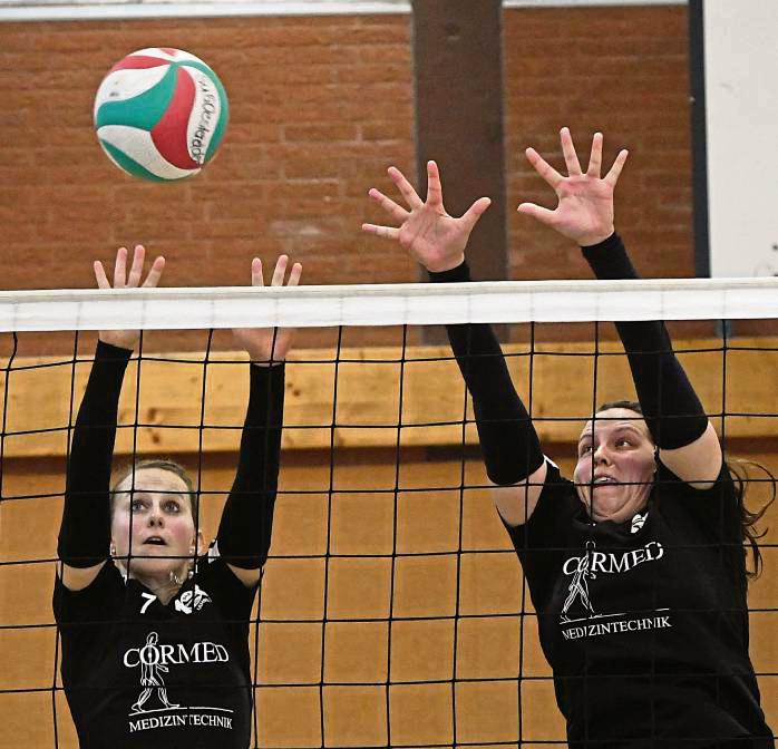 Strecken mussten sich die Volleyballerinnen des SuS Oestereiden im Spiel gegen Hörde IV nur bedingt. Der 3:0-Sieg war mehr oder weniger ungefährdet. Foto: Heinke