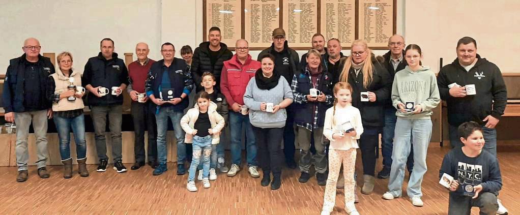 Die Züchter präsentierten in der Rüthener Stadthalle ihre Kaninchen und Hasen.