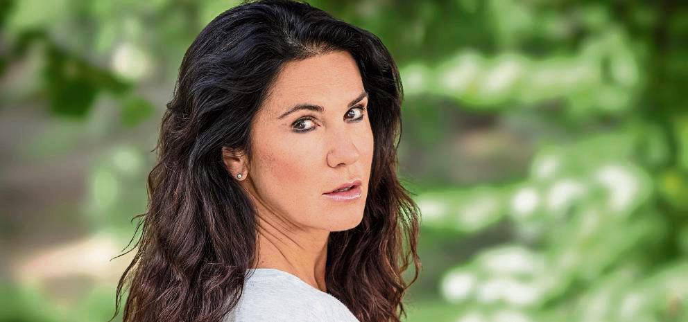 Mariella Ahrens spielt die erfolgreiche Immobilienmaklerin Lisa. Foto: Anna Dylla