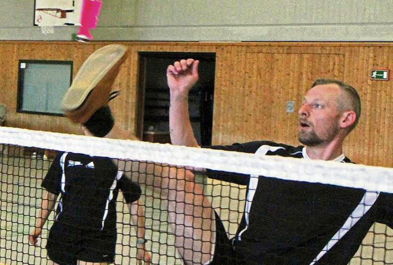 Deutscher Meister im Federfußball: Sven Walter vom TV Lipperode sicherte sich in Hagen den nationalen Titel im Doppel – zum ersten Mal wieder nach zehn Jahren.