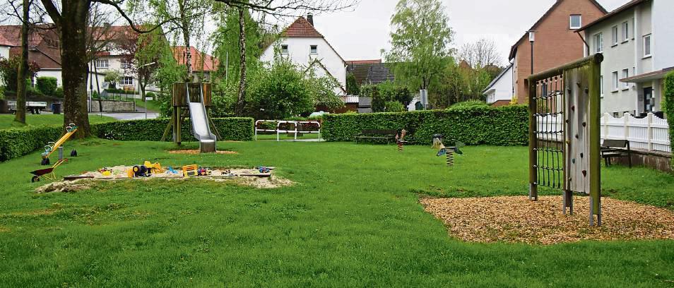 Der Spielplatz in Effeln ist ganz schön in die Jahre gekommen. Foto: Löseke