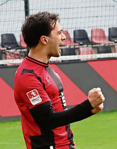 Jubelt nicht mehr für den SV Lippstadt: Mustafa Dogan hat den Verein verlassen. Foto: Lütkehaus