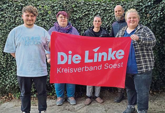 Die Linken um Sprecherin Anna Wallace (M.) haben eine Basisgruppe in Erwitte gegründet.