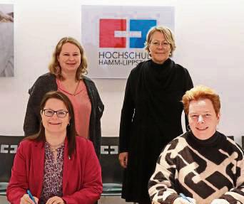 Sehen viele Vorteile in der Kooperation: Prof. Dr. Kira Kastell, Kathrin Lehmann, Susanne Mittag und Ellen Kaptain (v.l.).