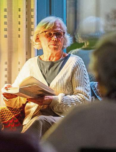 Monika Lehmann las aus Marschlande.