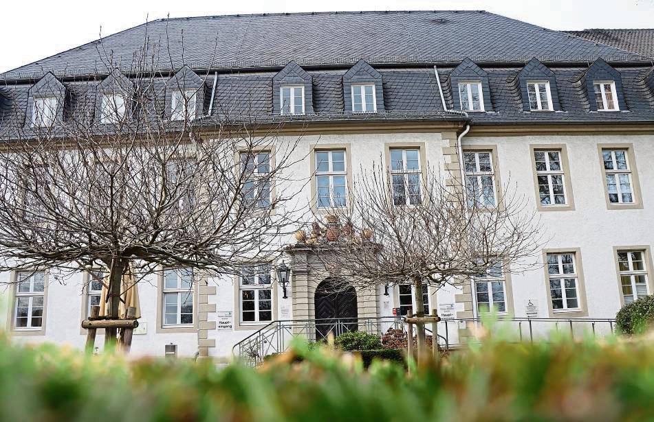 Der Orthopädie-Chefarzt geht davon aus, dass das Erwitter Krankenhaus noch mindestens fünf Jahre am Standort erhalten bleibt. Fotos: Dietz