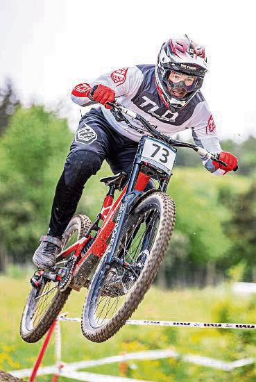 Nervenkitzel pur: Lennox Meschede wurde in Ilmenau im Thüringer Wald Deutscher U19-Meister im Downhill.
